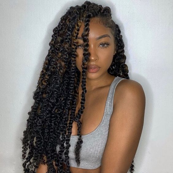 Defined Curls with Subtle Highlights Defined Curls with Subtle Highlights — Birthday Hairstyles