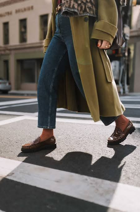 Urban Explorer: Patterned Socks with Brown Loafers and an Olive Green Coat Urban Explorer: Patterned Socks with Brown Loafers and an Olive Green Coat — Socks with Loafers Outfits