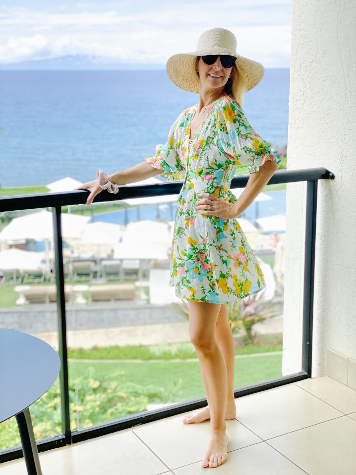 White Floral Print Dress with Wide-Brim Hat White Floral Print Dress with Wide-Brim Hat — Maui Outfits
