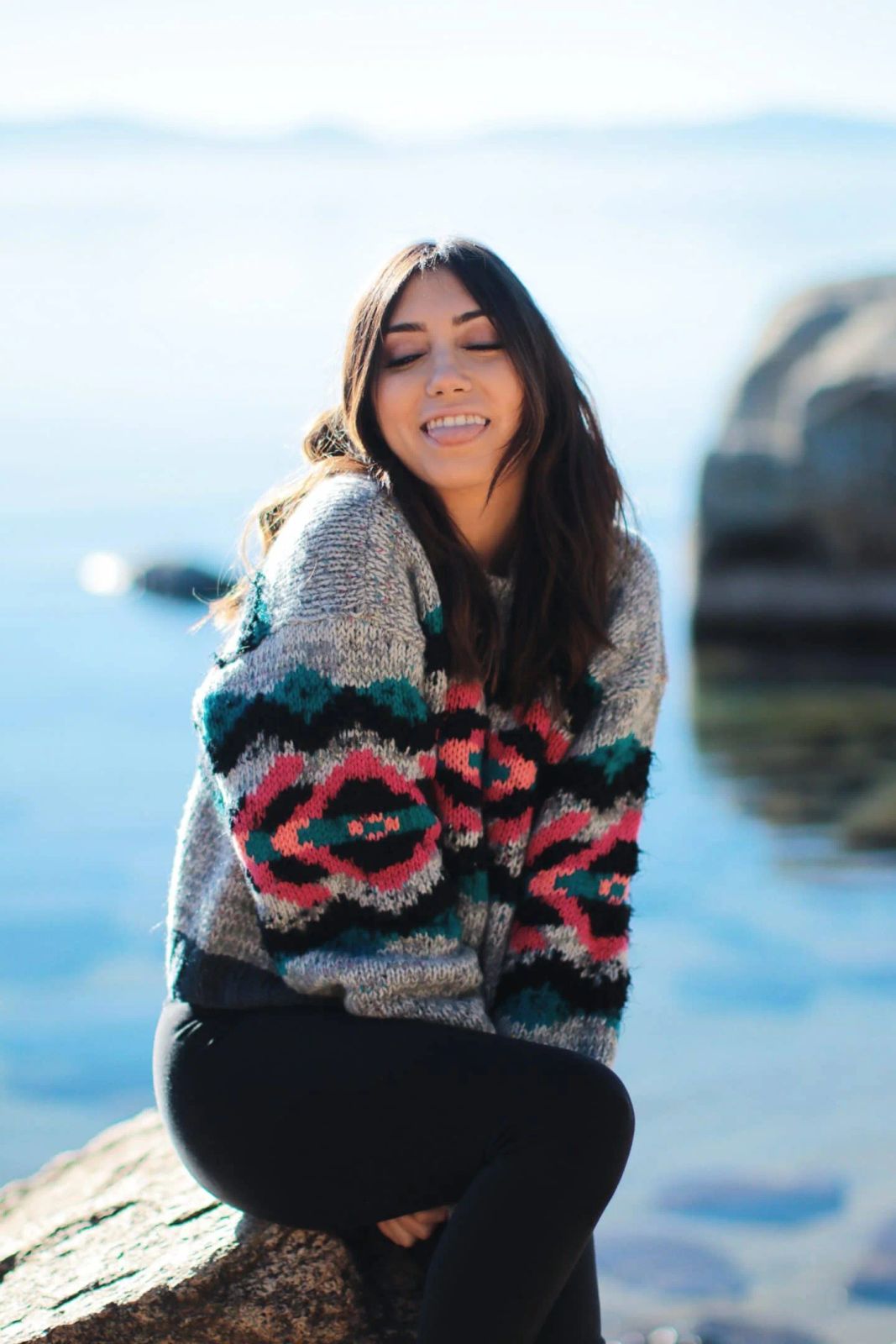 Patterned Knit Sweater for Cozy Outdoor Comfort — Lake Tahoe Outfits
