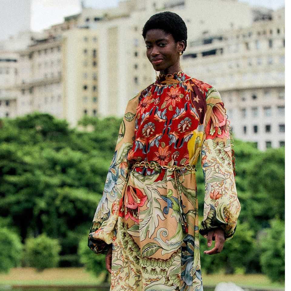 Effortless Elegance: Flowy Floral Maxi Dress Effortless Elegance: Flowy Floral Maxi Dress — Brazil Outfits