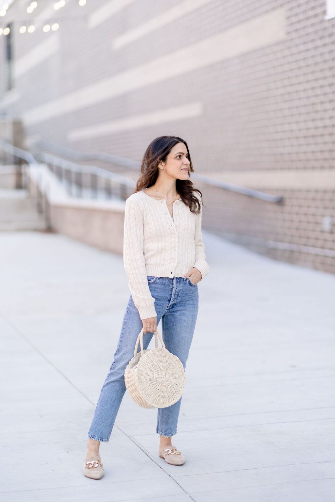 Casual Charm: Straight Leg Jeans with a Straw Bag — Light Wash Jeans Outfits