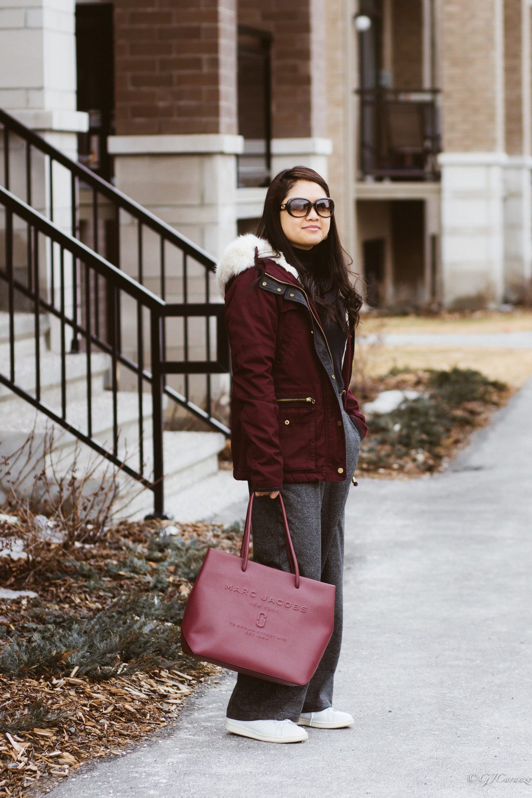 Work Bag: Marc Jacobs Shopper Leather Tote Bag | A Glad Diary