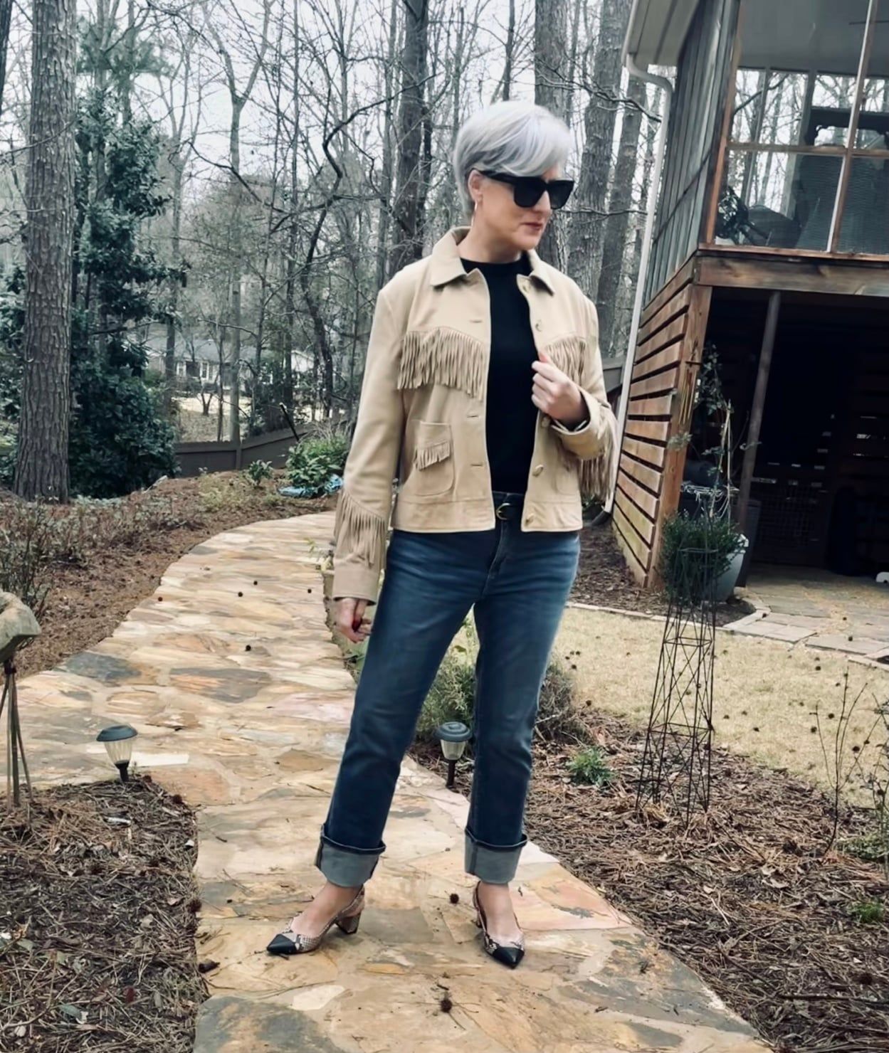 Suede Fringe Jacket and Black Top for Western-Inspired Edge Suede Fringe Jacket and Black Top for Western-Inspired Edge — Yellowstone Outfits