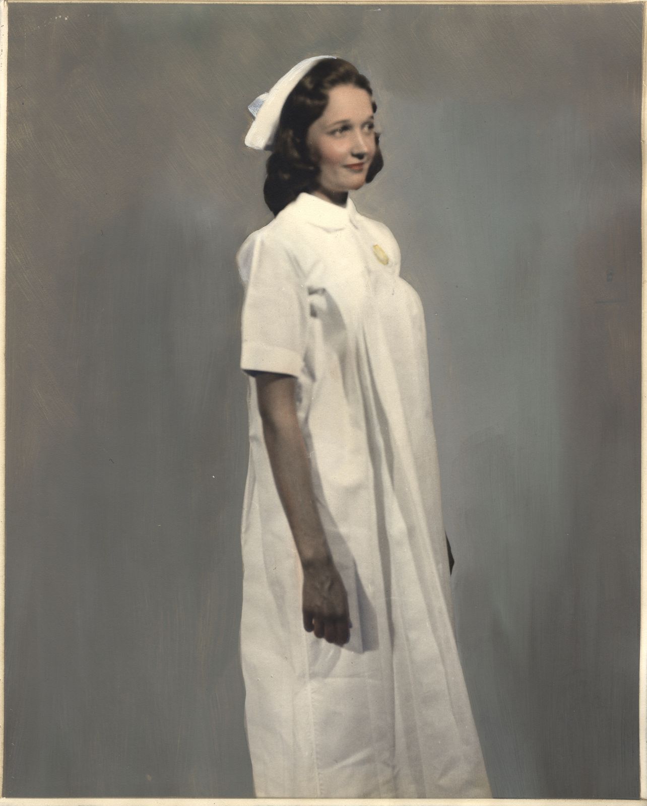 Vintage White Nurse Uniform with Classic Cap Vintage White Nurse Uniform with Classic Cap — Nurse Outfits