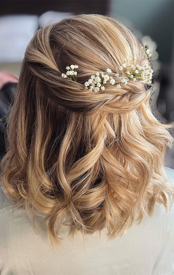 Ash Blonde Lob With Twisted Waves Ash Blonde Lob With Twisted Waves — Half Up Half Down Short Hair