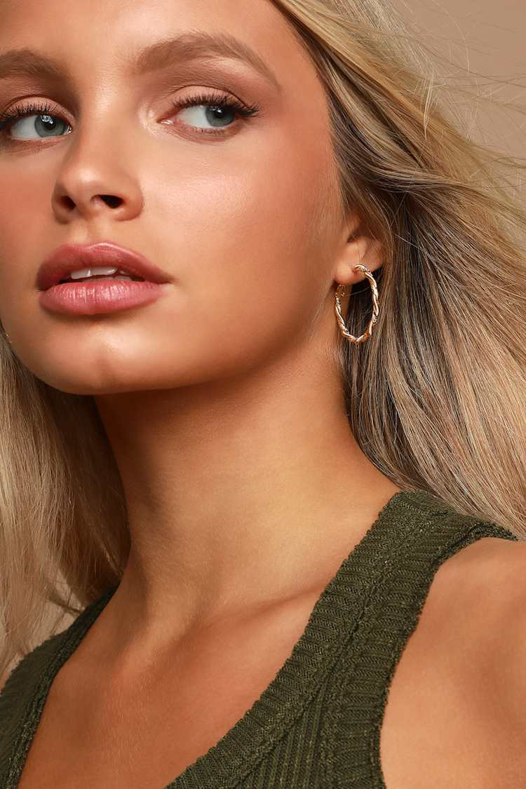 Casual Cool: Green Tank and Delicate Hoops — Gold Hoops Outfits