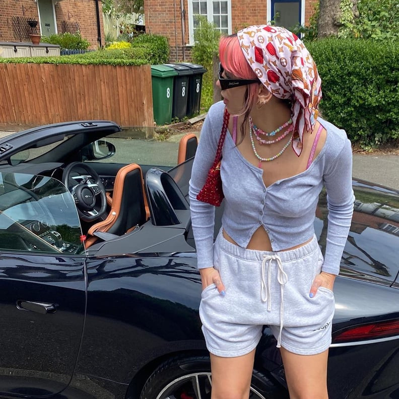 Casual Summer: Pink Bandana with Cropped Cardigan — Headscarf Outfits