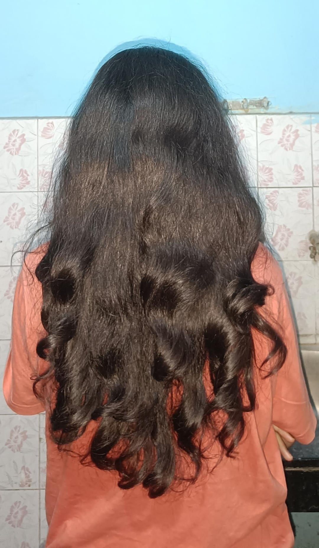 Long Dark Brown Layers With Defined Waves Long Dark Brown Layers With Defined Waves — 2A Hairstyles