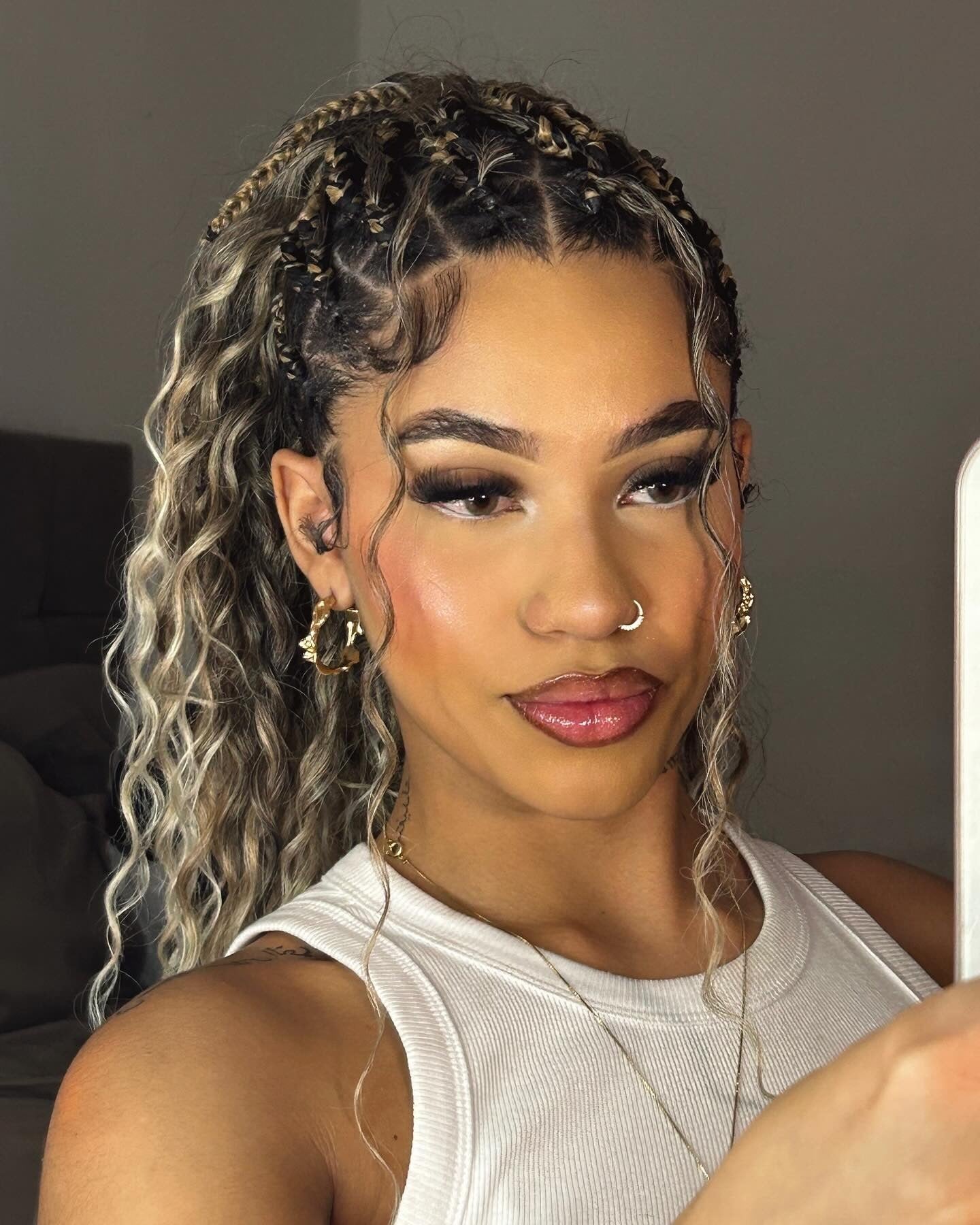 Mid-Back Waves With Root Shadow And Highlights — Baddie Hairstyles