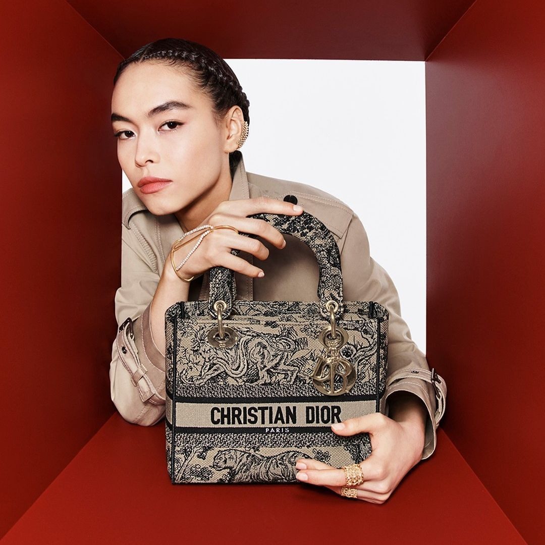 Smart Casual with a Dior Paris Embroidered Bag Smart Casual with a Dior Paris Embroidered Bag — Dior Bag Outfits