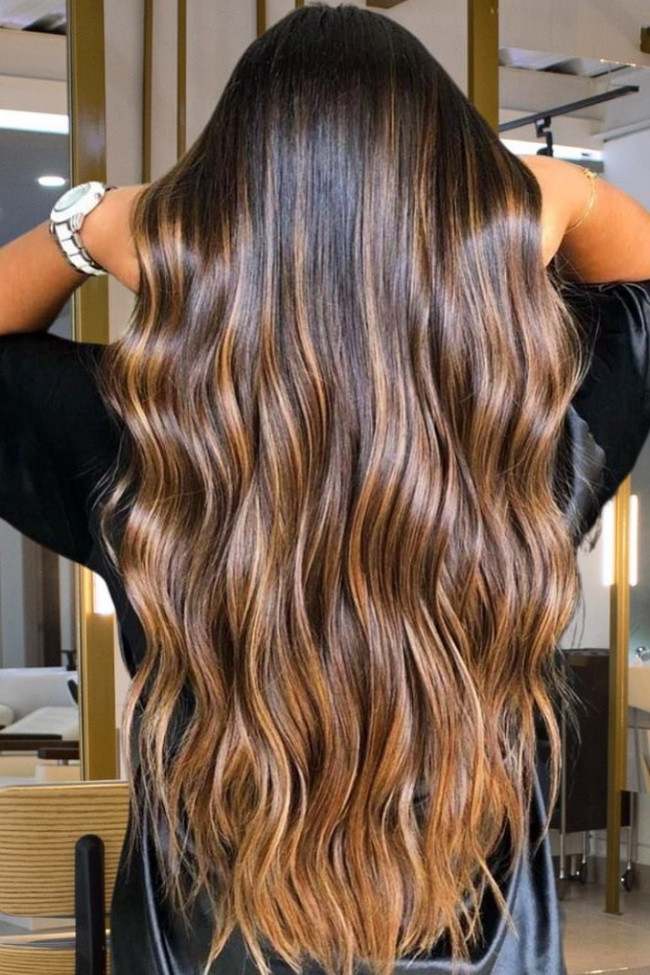 Sunlit Caramel Balayage on Dark Brown — Brunette Balayage
