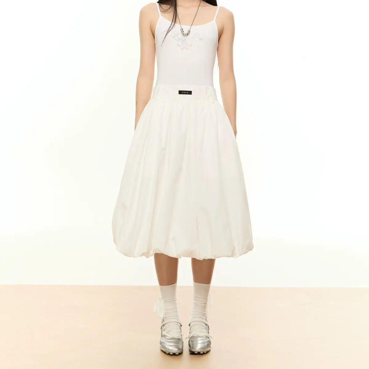Textured White Puffy Bubble Skirt for Casual Style Textured White Puffy Bubble Skirt for Casual Style — A Line Skirt Outfits
