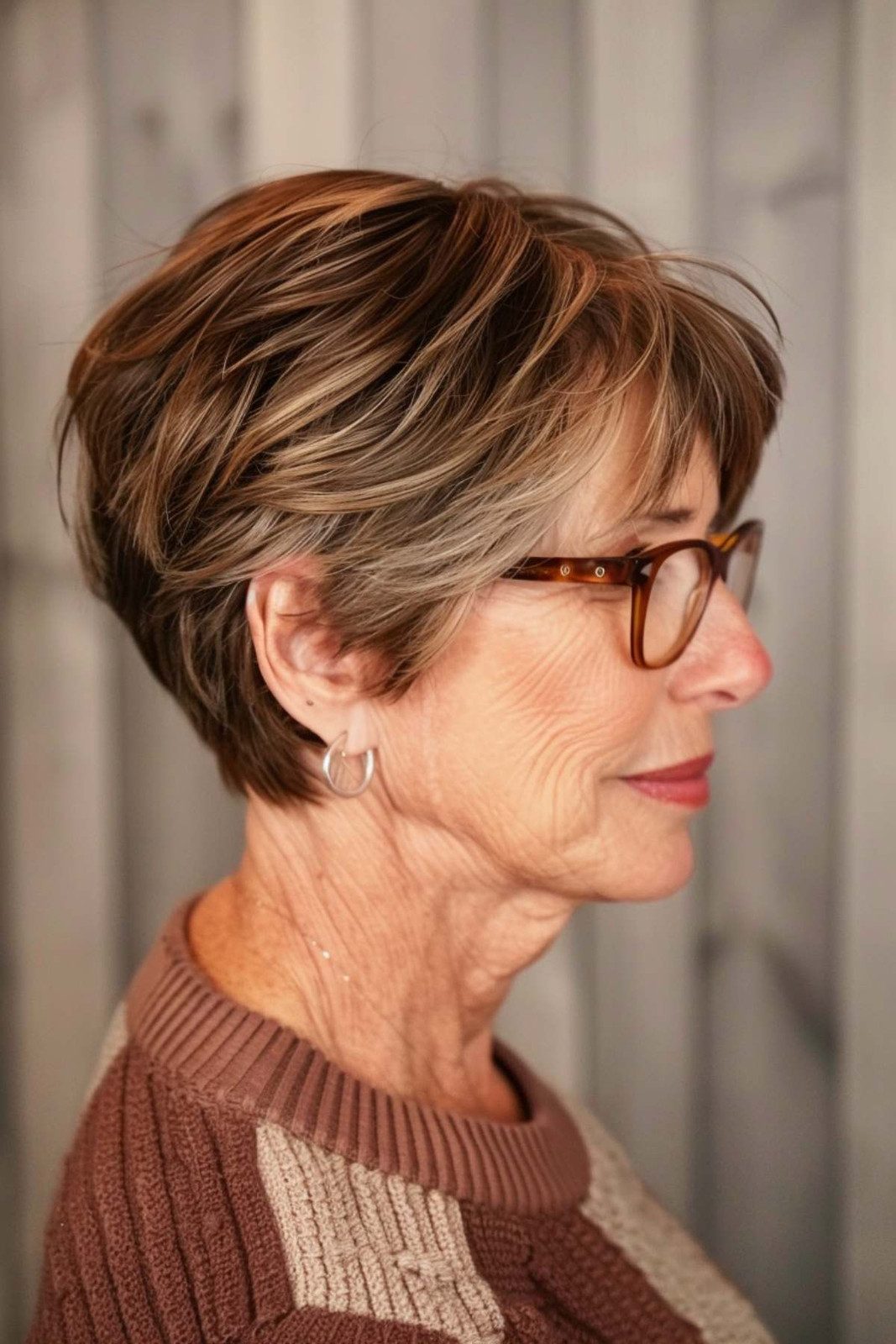 Visual Idea Visual Idea — Pixie with Glasses