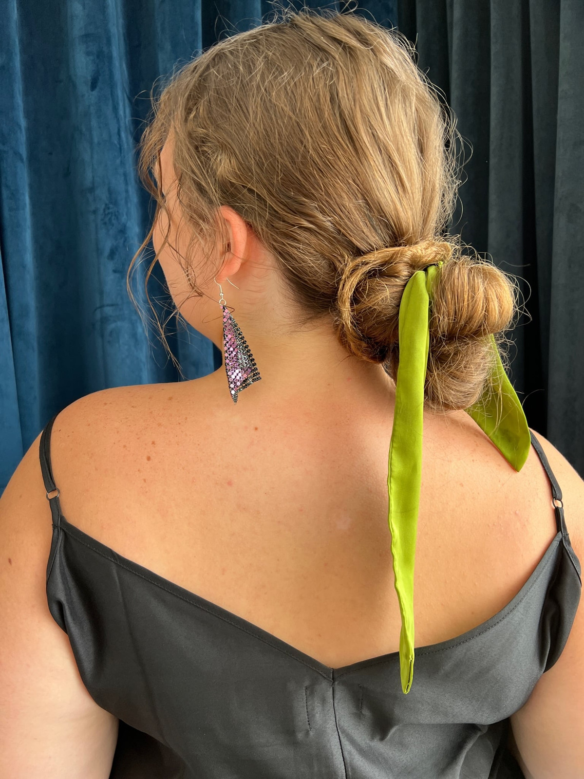 Light Brown Messy Bun With Lime Green Ribbon Light Brown Messy Bun With Lime Green Ribbon — Ribbon Hairstyles