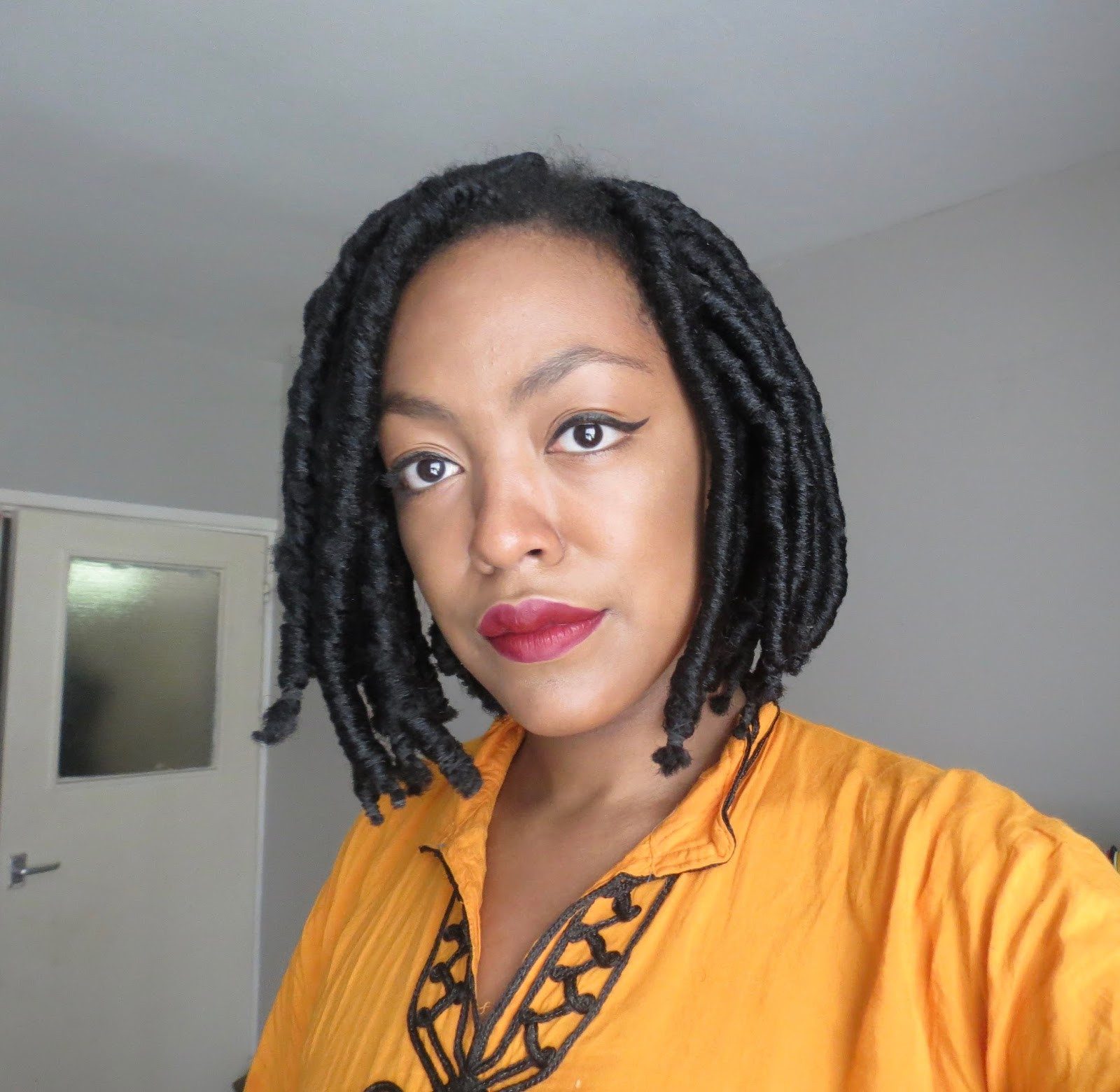 Chin-Length Wavy Black Faux Locs Chin-Length Wavy Black Faux Locs — Faux Locs Bob
