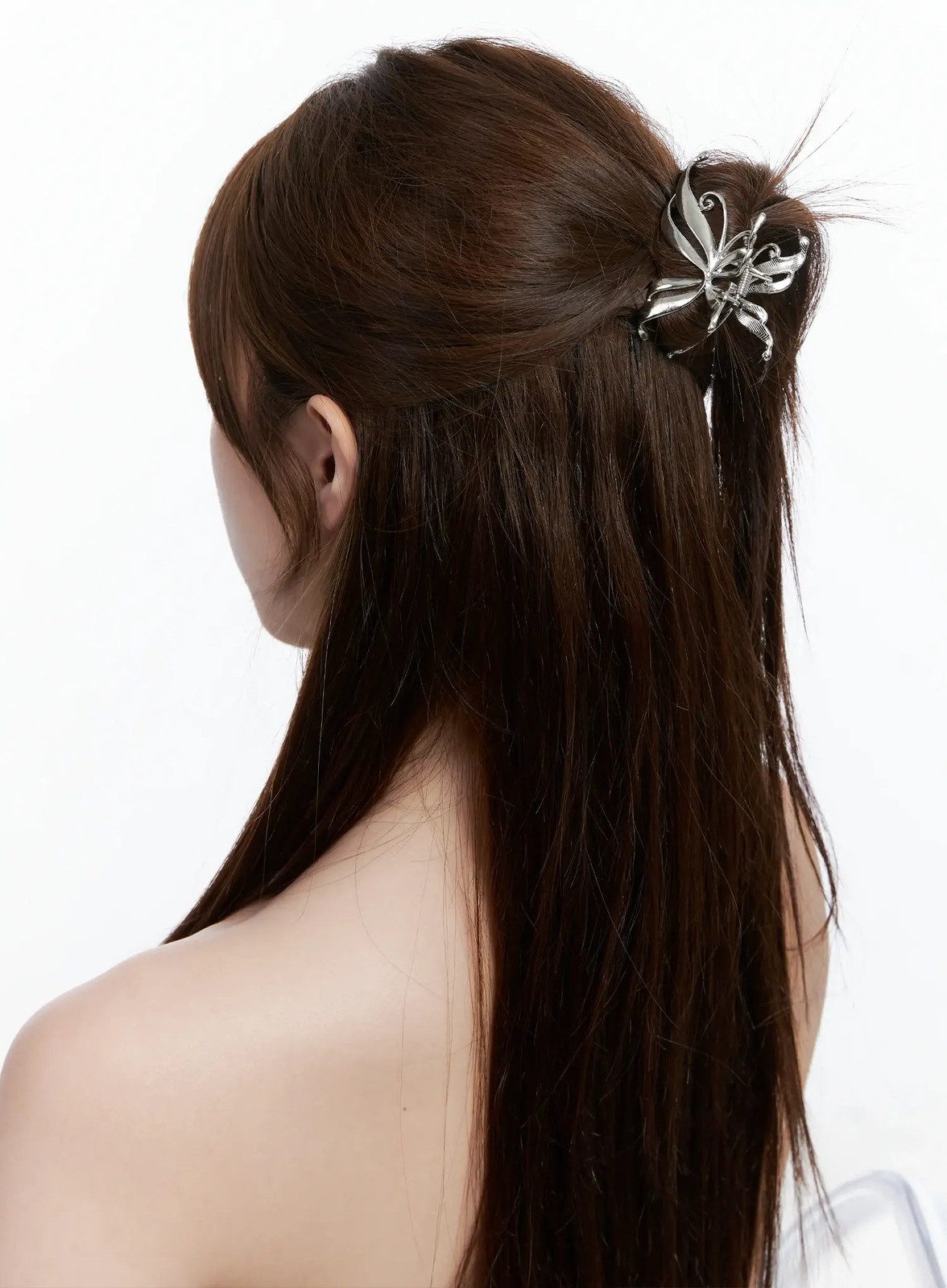 Mid-Back Straight Half-Up With Silver Clip Mid-Back Straight Half-Up With Silver Clip — Butterfly Clip Hairstyles