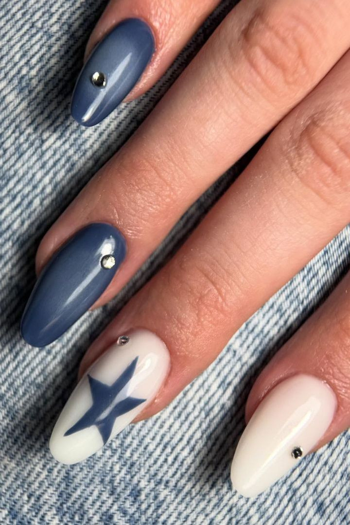 Dusty Blue Rhinestone and Star Oval Nails Dusty Blue Rhinestone and Star Oval Nails — Denim Nails