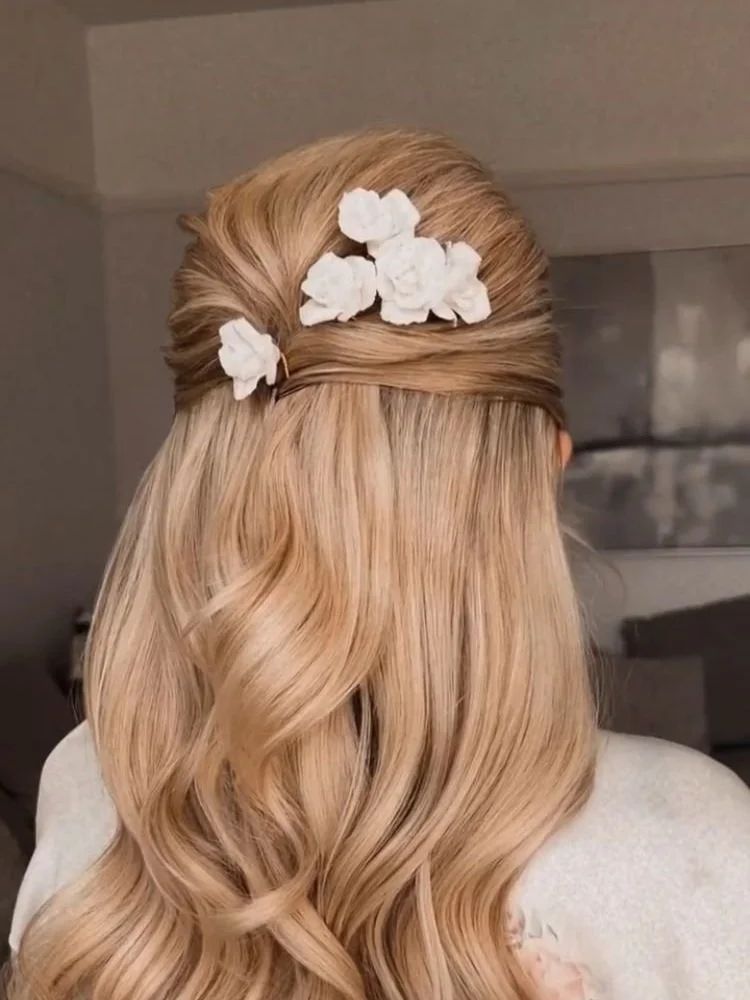 Ash Blonde Half-Up, Half-Down Curls — Baby Shower Hairstyles
