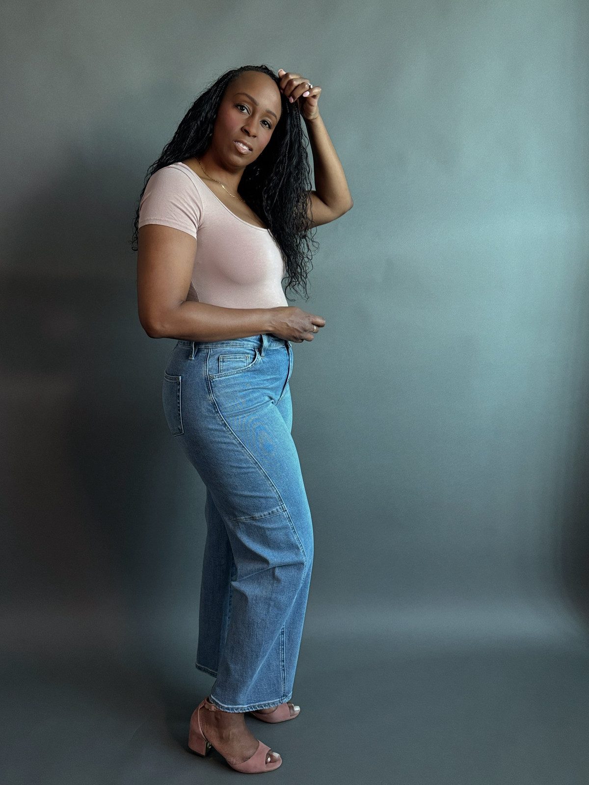 Wide-Leg Jeans with Fitted Top and Block Heels — High Waisted Jeans