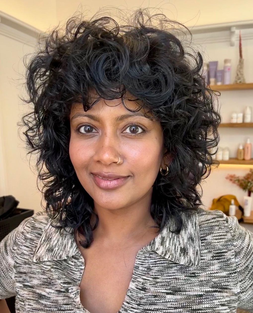 Bouncy Collarbone Shag No Bangs — Curly Shag