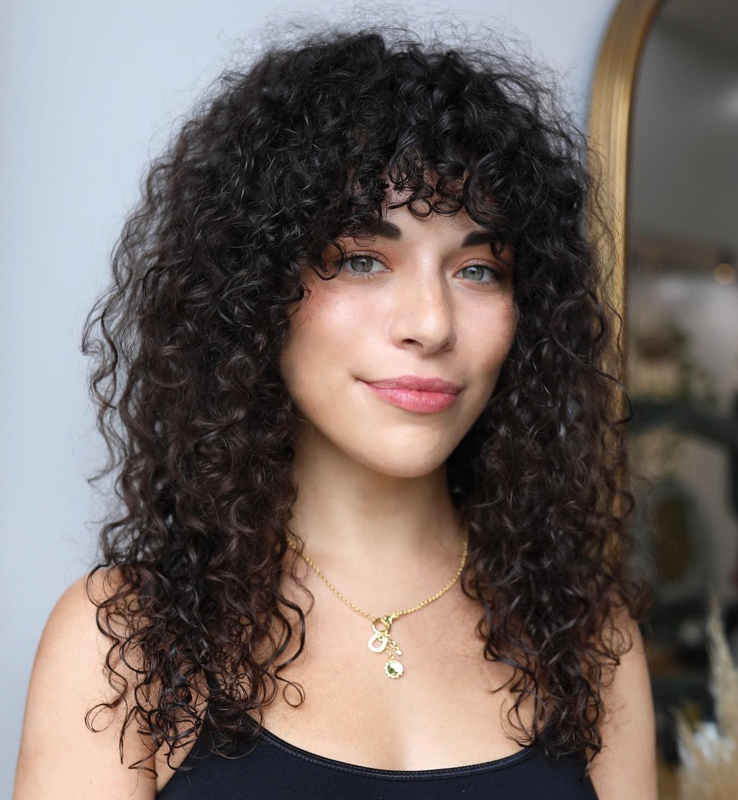 Voluminous Mid-Back Curls Voluminous Mid-Back Curls — Easy Hairstyles for Curly Hair