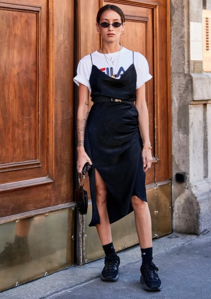 Street Style Edge: Asymmetrical Slip Dress with Belt and Sneakers Street Style Edge: Asymmetrical Slip Dress with Belt and Sneakers — Slip Dress Over T Shirt