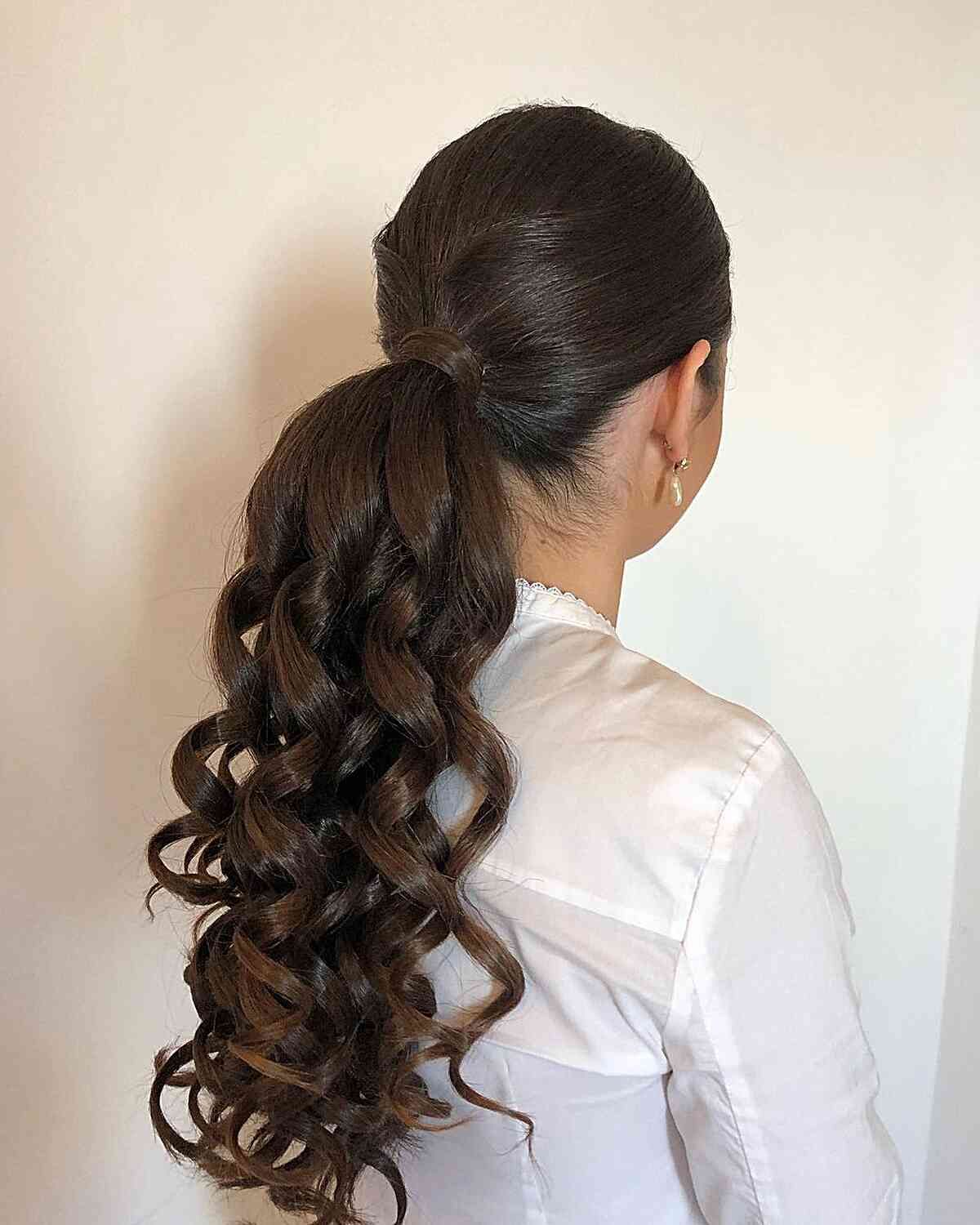 Shoulder Visual Idea Shoulder Visual Idea — Curly High Ponytail