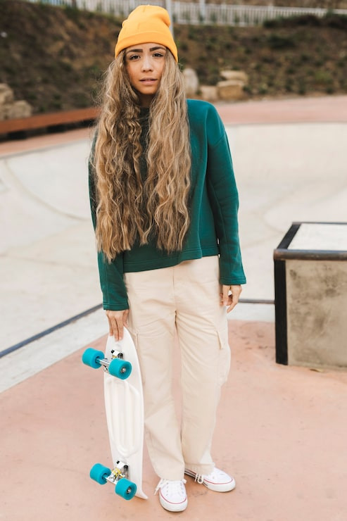 Teal Sweatshirt and Cargo Pants for Casual Streetwear — Kidcore Outfits