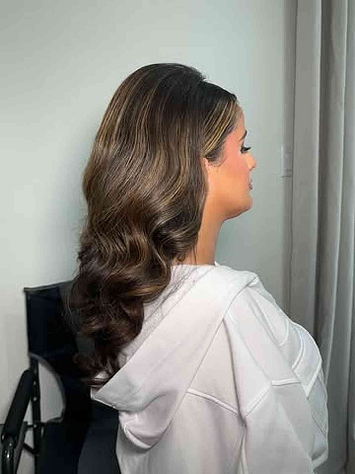 Dark Brown Waves With Side-Swept Bangs Dark Brown Waves With Side-Swept Bangs — Prom Hairstyles for Long Hair