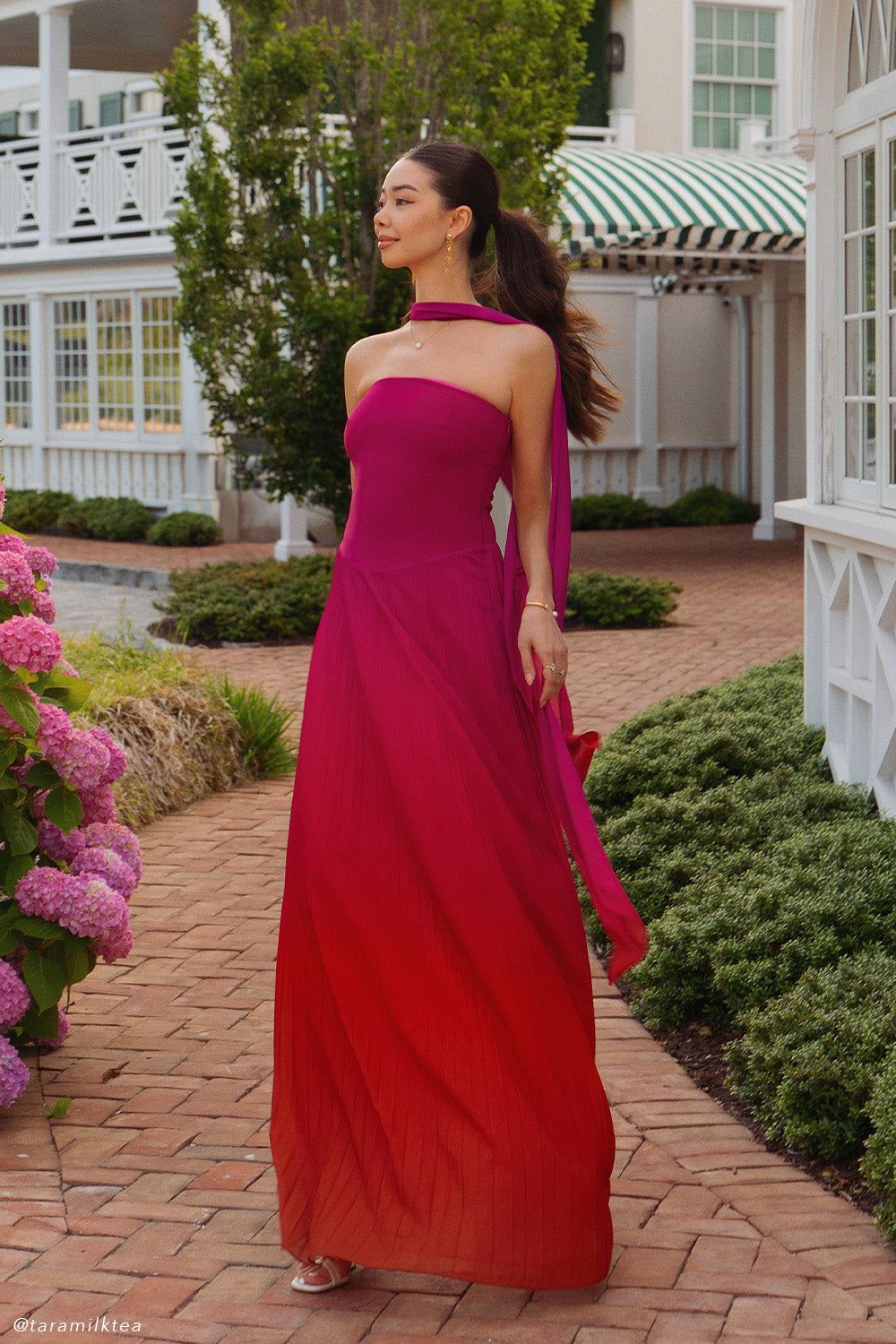 Caira Chiffon Scarf Maxi Dress / Ombre Dark Pink | MESHKI | XS
