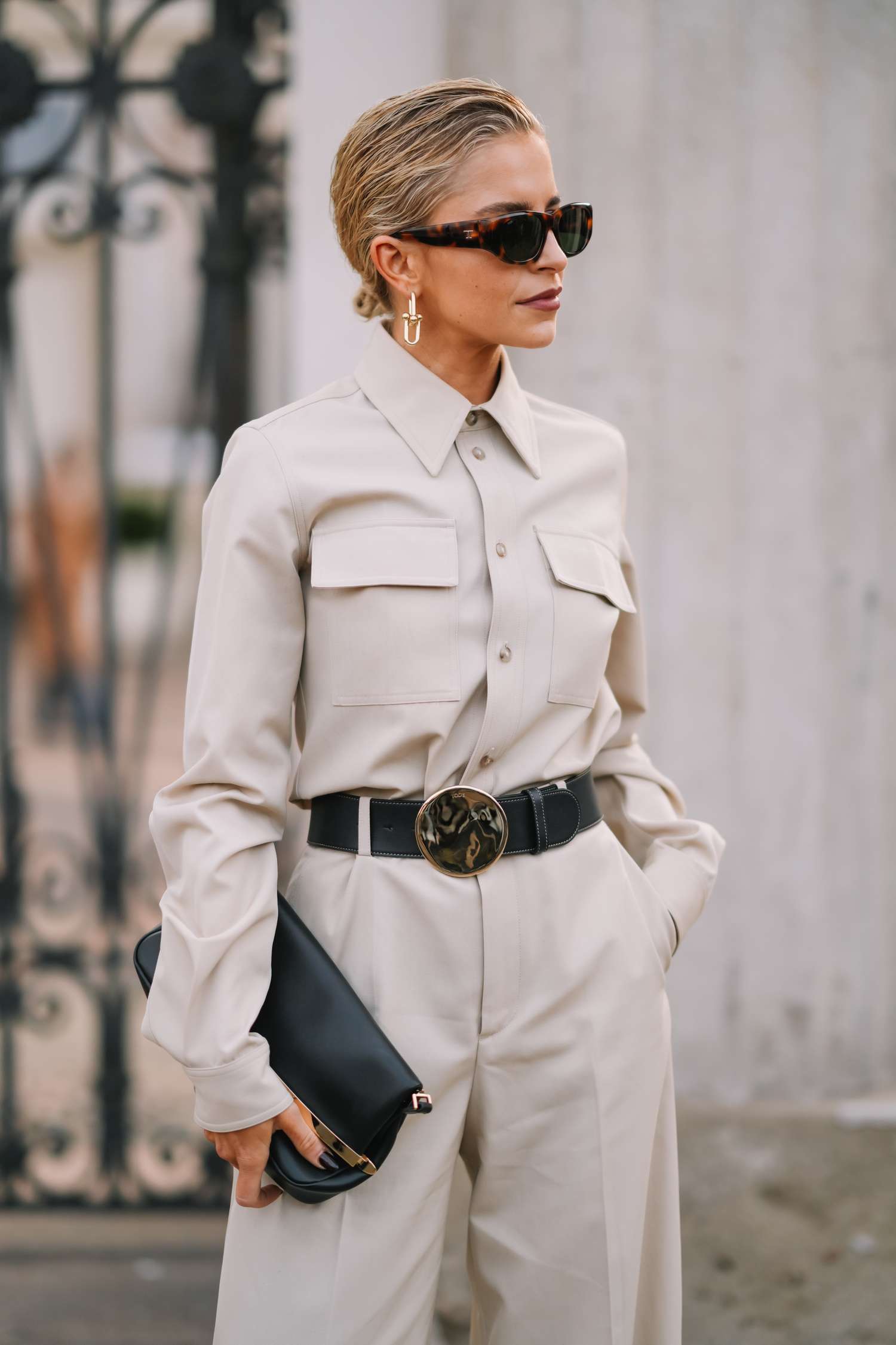 Beige Utility Shirt Tucked into Trousers Beige Utility Shirt Tucked into Trousers — Utilitarian Outfits