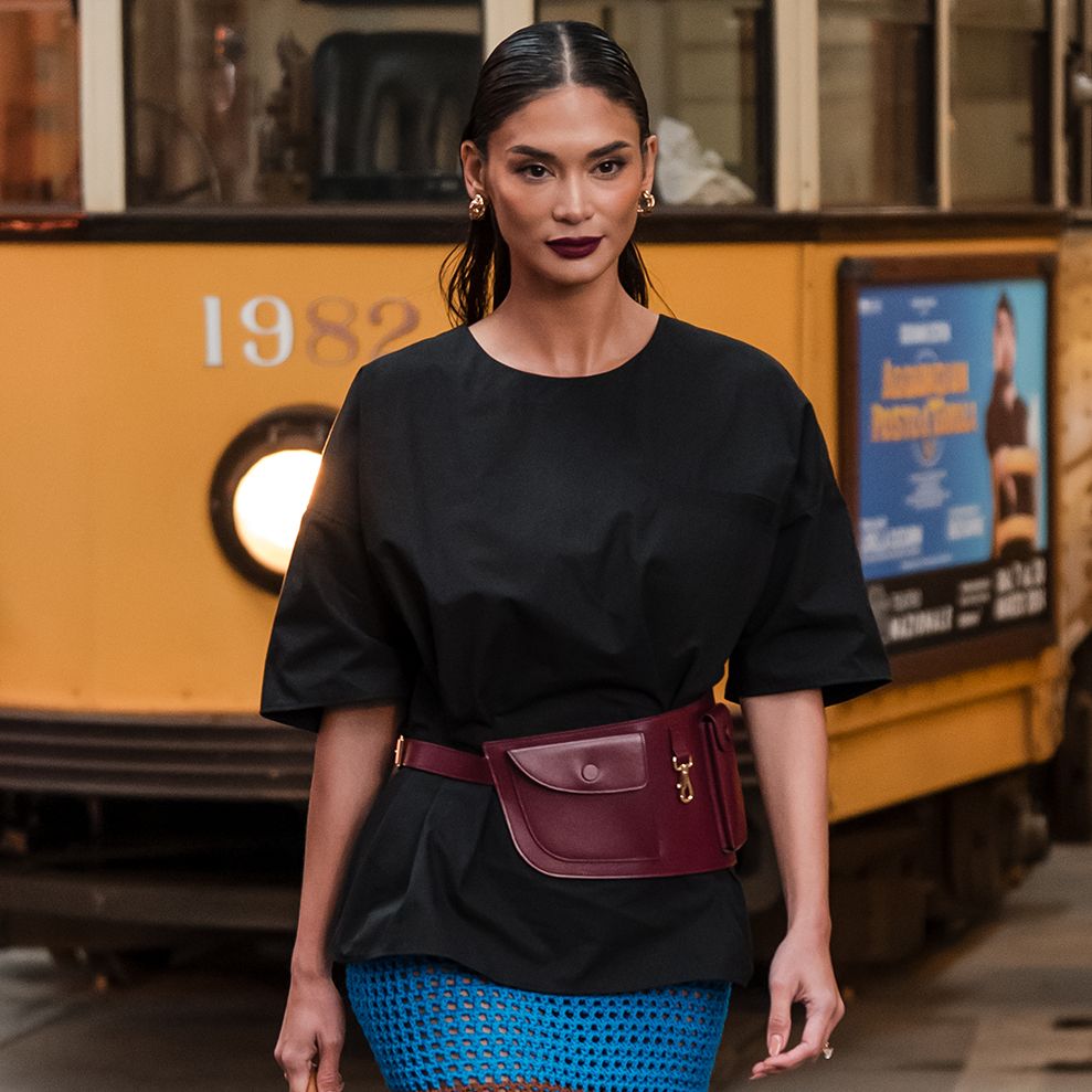 Statement Belt Bag with Casual Skirt — Belt Bag Outfits
