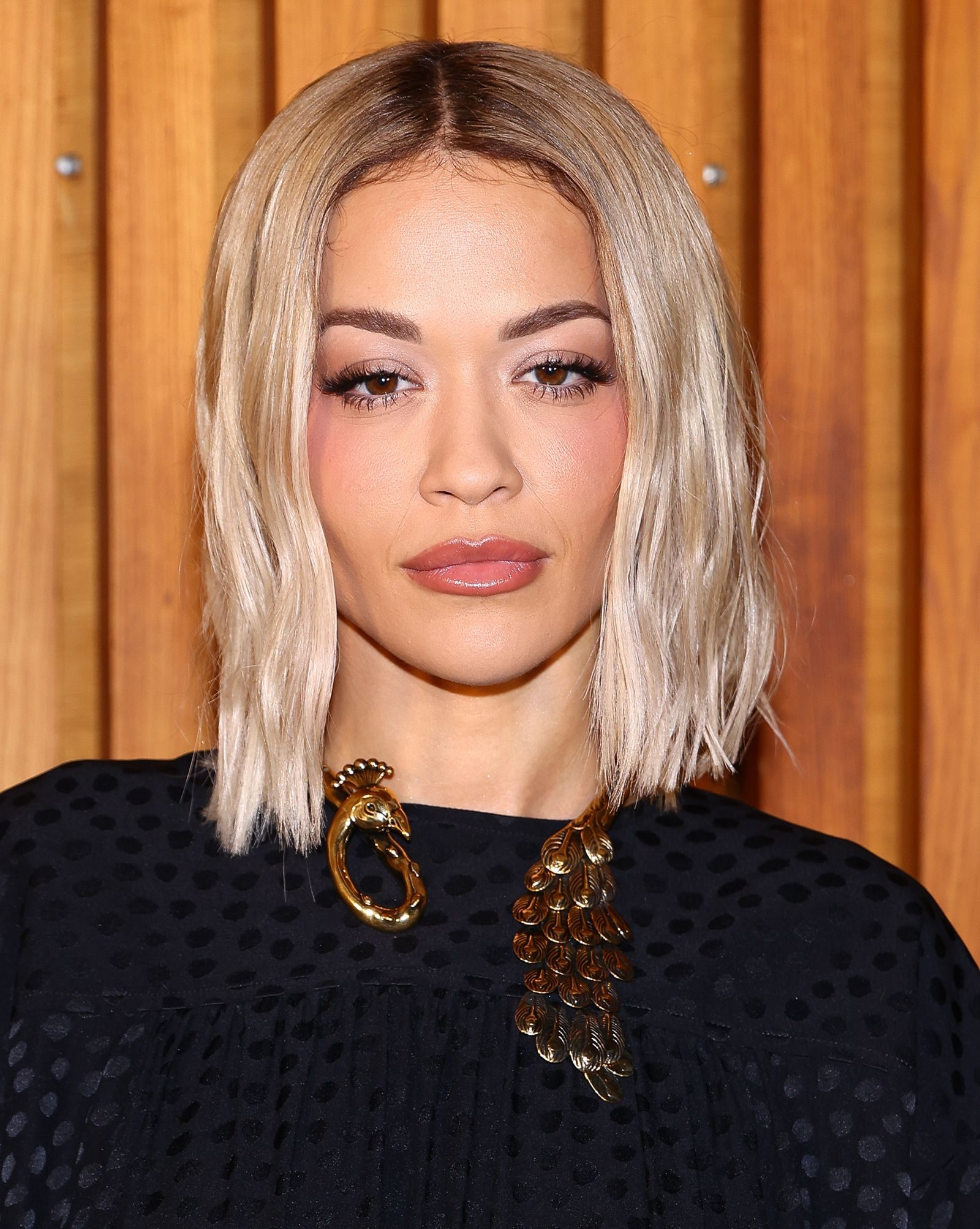Textured Platinum Bob Textured Platinum Bob — Hair Trends