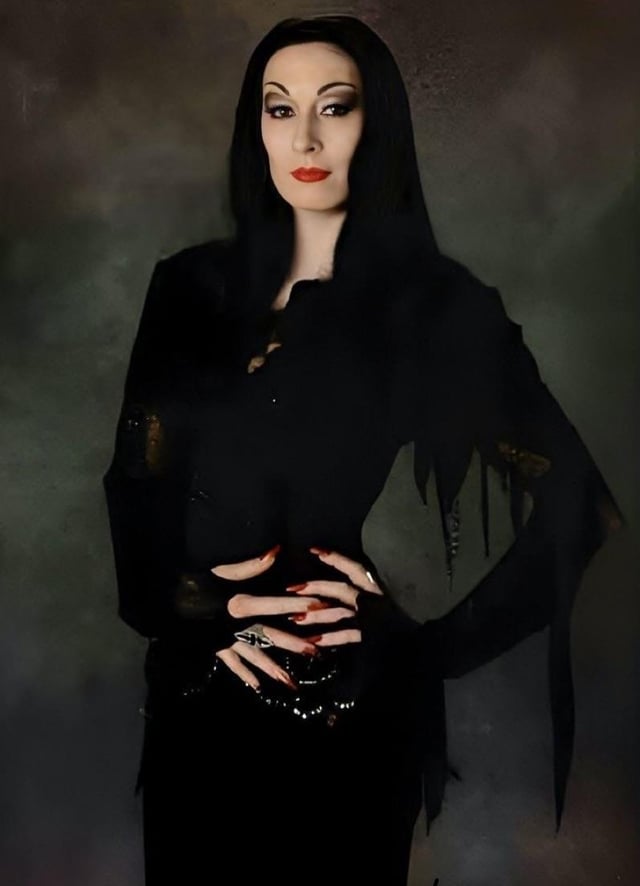 Hooded Black Velvet Dress with Dramatic Sleeves Hooded Black Velvet Dress with Dramatic Sleeves — Vampire Aesthetic Outfits