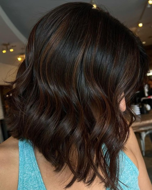 Wavy Bob Red-Brown Highlights Wavy Bob Red-Brown Highlights — Black Highlights