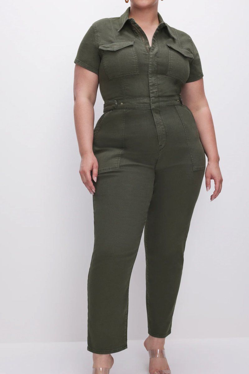 Black Wide-Leg Shorts with Wrap-Style Cropped Blouse Black Wide-Leg Shorts with Wrap-Style Cropped Blouse — Outfits for Big Thighs