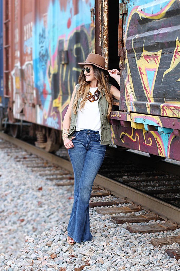 Utility Vest and Fedora for a Casual Vibe — Flare Jeans Outfits