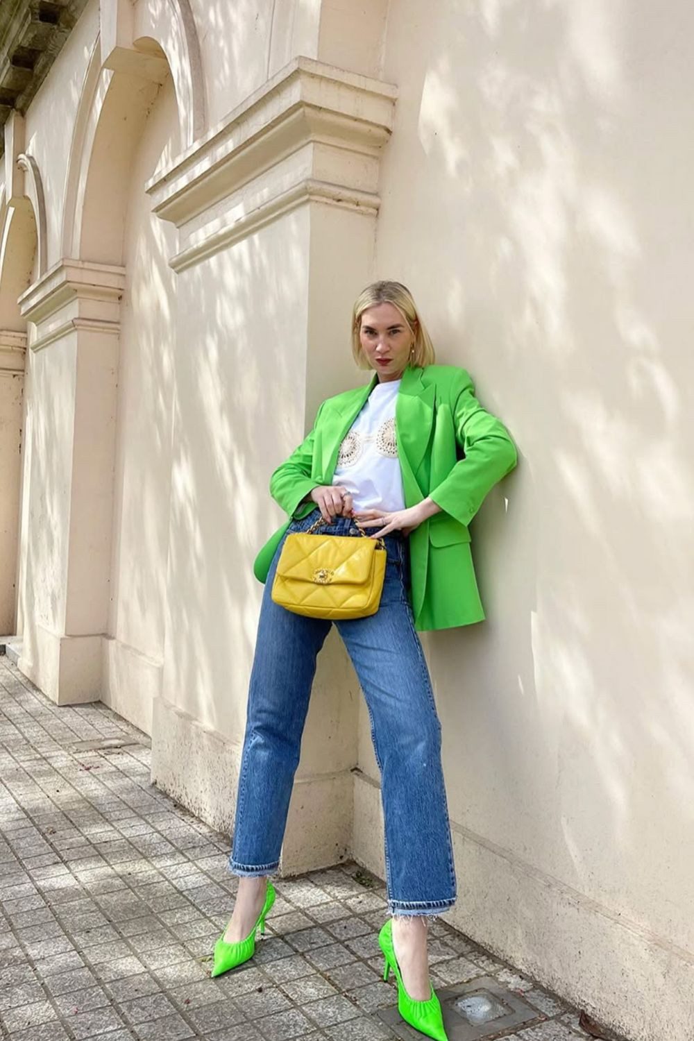 Vibrant Yellow Chanel 19 with Green Blazer and Wide-Leg Jeans Vibrant Yellow Chanel 19 with Green Blazer and Wide-Leg Jeans — Chanel Bag Outfits