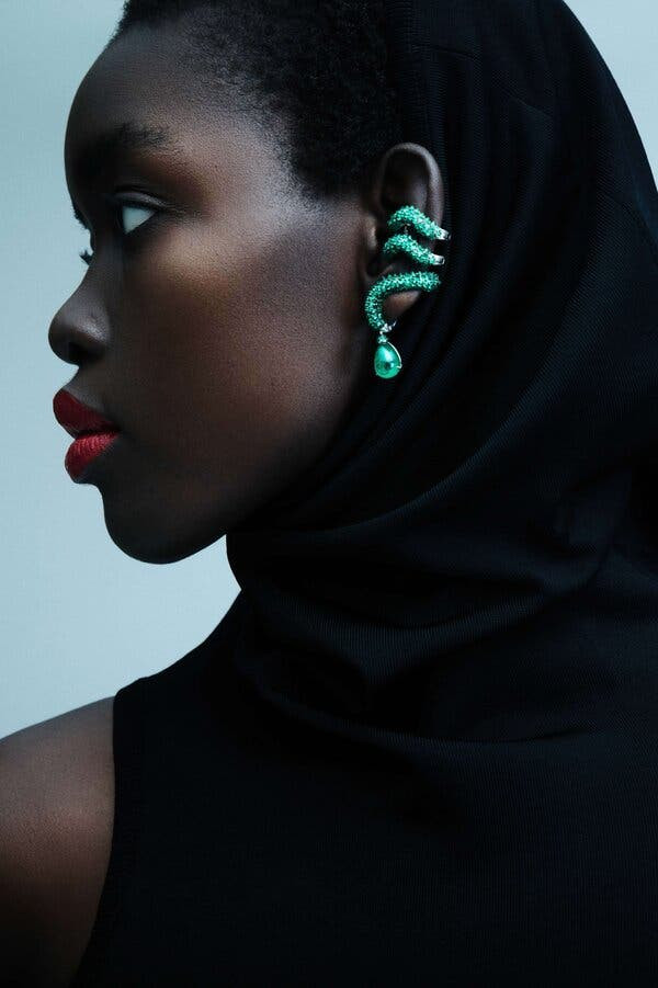 Serpentine Green Gemstone Ear Cuff with Turtleneck Serpentine Green Gemstone Ear Cuff with Turtleneck — Ear Cuffs