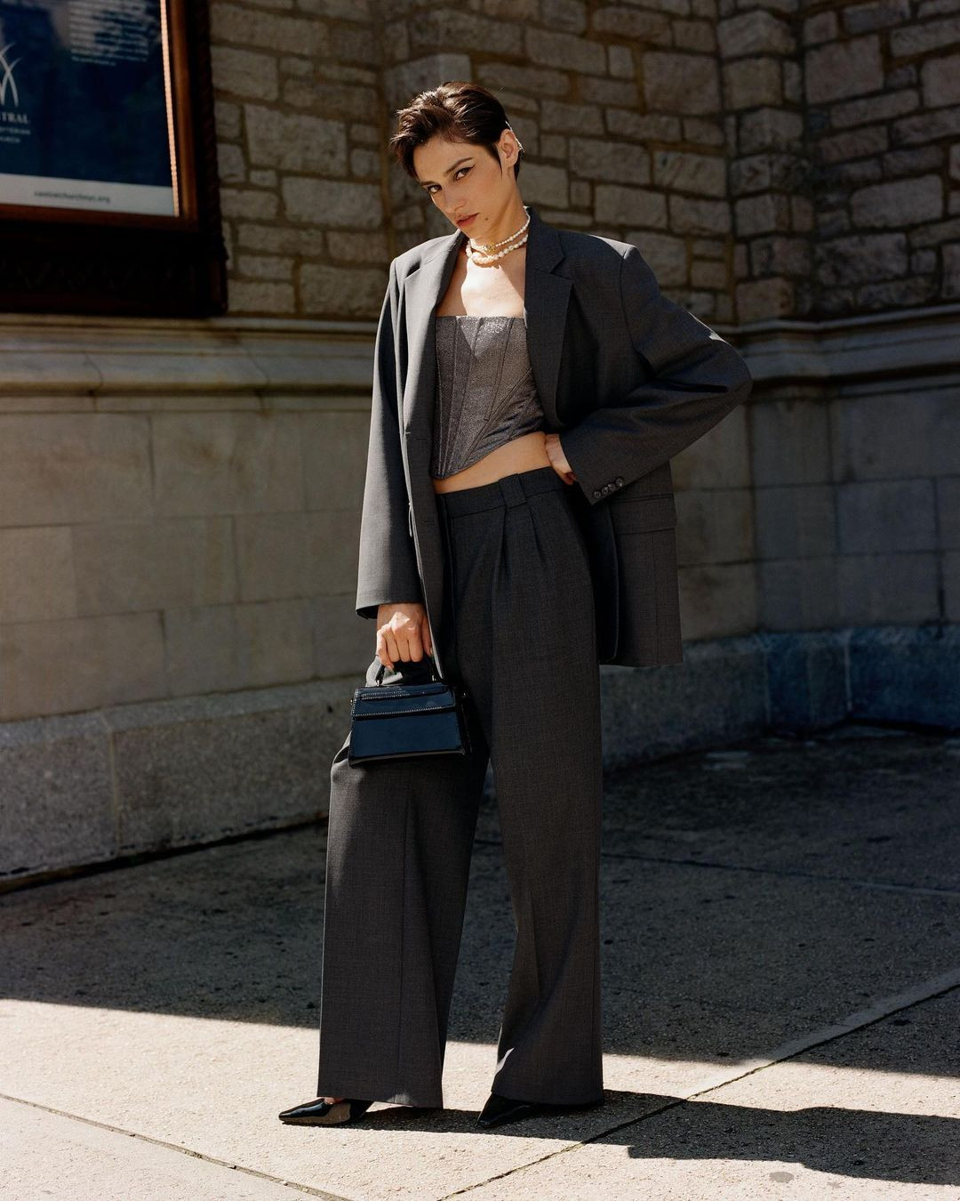 Oversized Blazer Over Metallic Corset and Wide-Leg Trousers Oversized Blazer Over Metallic Corset and Wide-Leg Trousers — Urban Outfitters Outfits