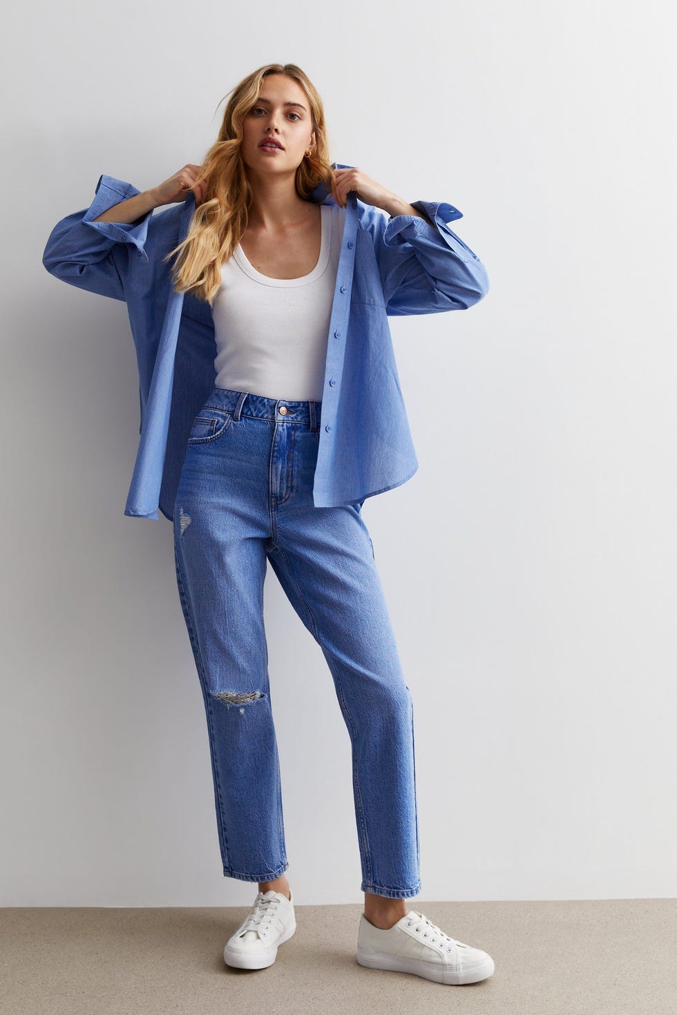 Ripped Straight Leg Mom Jeans with an Oversized Shirt Ripped Straight Leg Mom Jeans with an Oversized Shirt