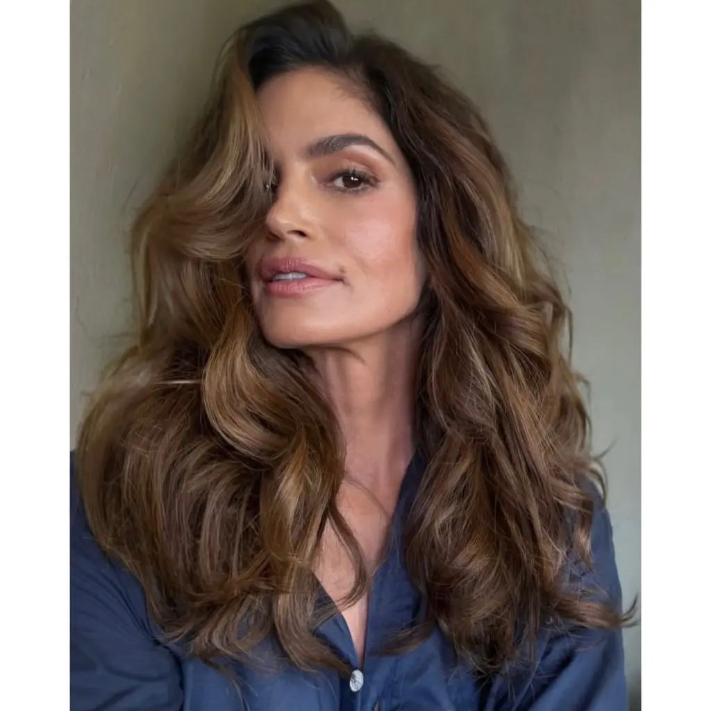 Medium Brown with Warm Blonde Waves — Hairstyles for Long Faces