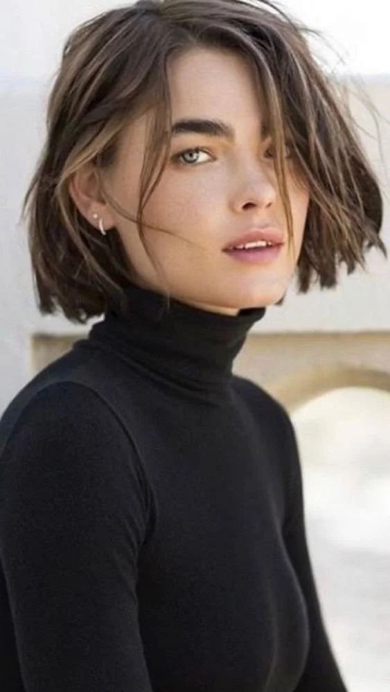 Brunette Bob With Textured Curtain Bangs Brunette Bob With Textured Curtain Bangs — Italian Bob