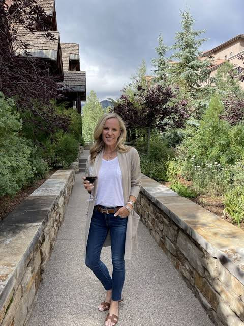 Longline Cardigan and Jeans for Warm Weather Casual — Colorado Outfits