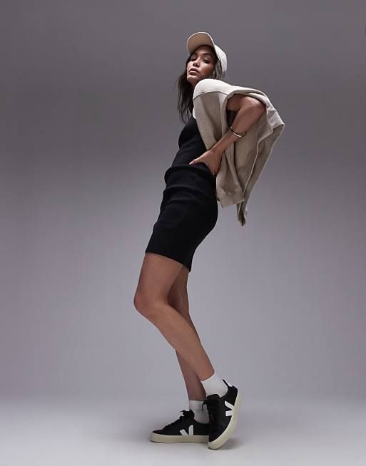 Layered Comfort: Ribbed Dress, Sweatshirt, and Black Veja Sneakers — Veja Outfits