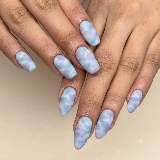 Visual Idea Visual Idea — Cloud Nails
