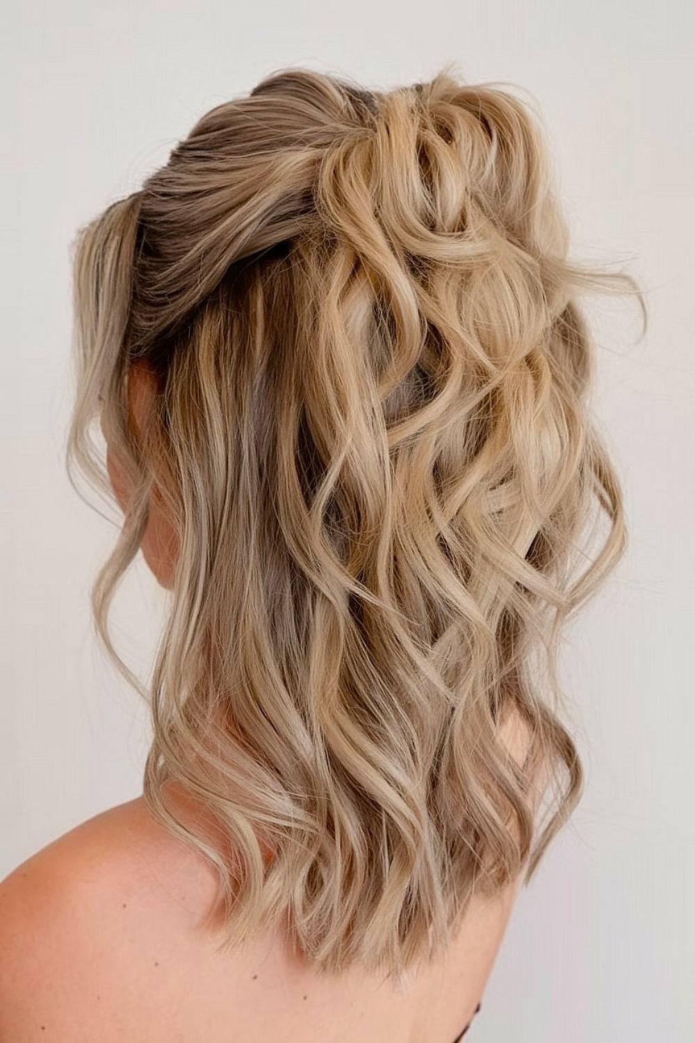 Twisted Half-Up Curls For Collarbone Length Twisted Half-Up Curls For Collarbone Length — Rehearsal Dinner Hairstyles