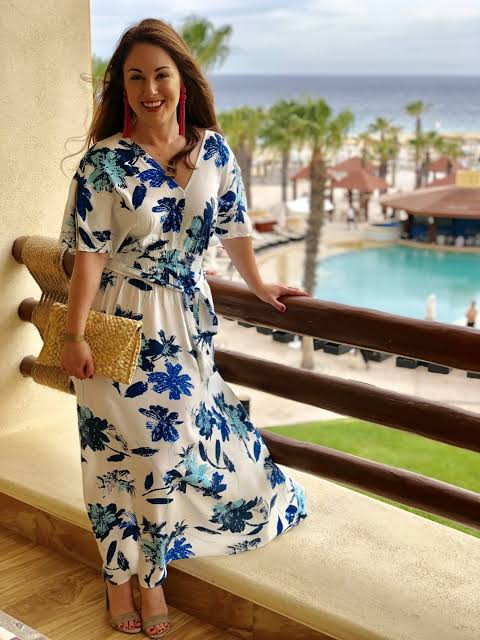 Floral Print Bikini for Poolside Relaxation Floral Print Bikini for Poolside Relaxation — Cabo Outfits