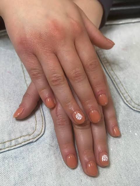 Soft Peach Volleyball Accent Nails Soft Peach Volleyball Accent Nails — Volleyball Nails